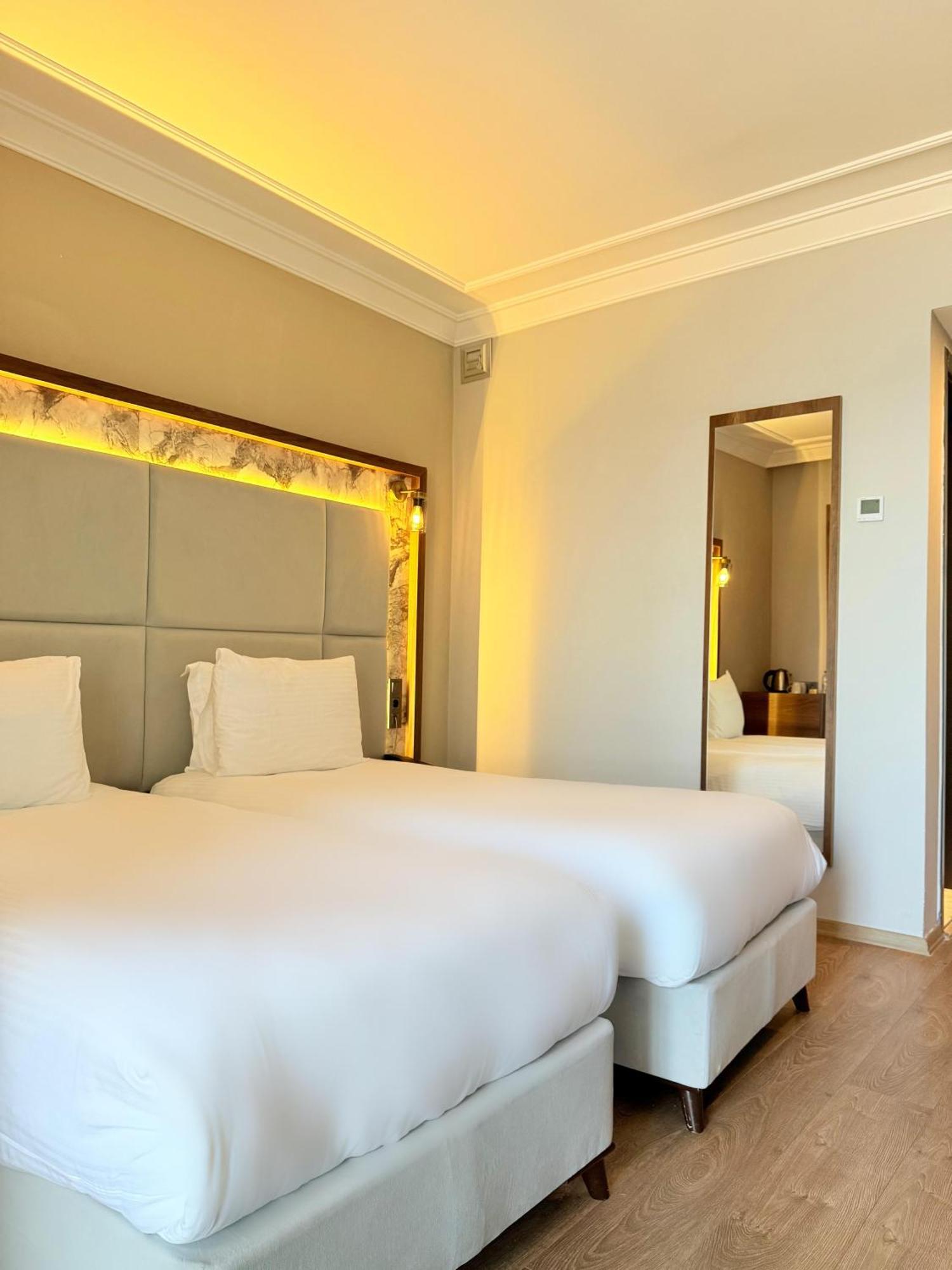 The Yali Konak Hotel Izmir Exteriör bild