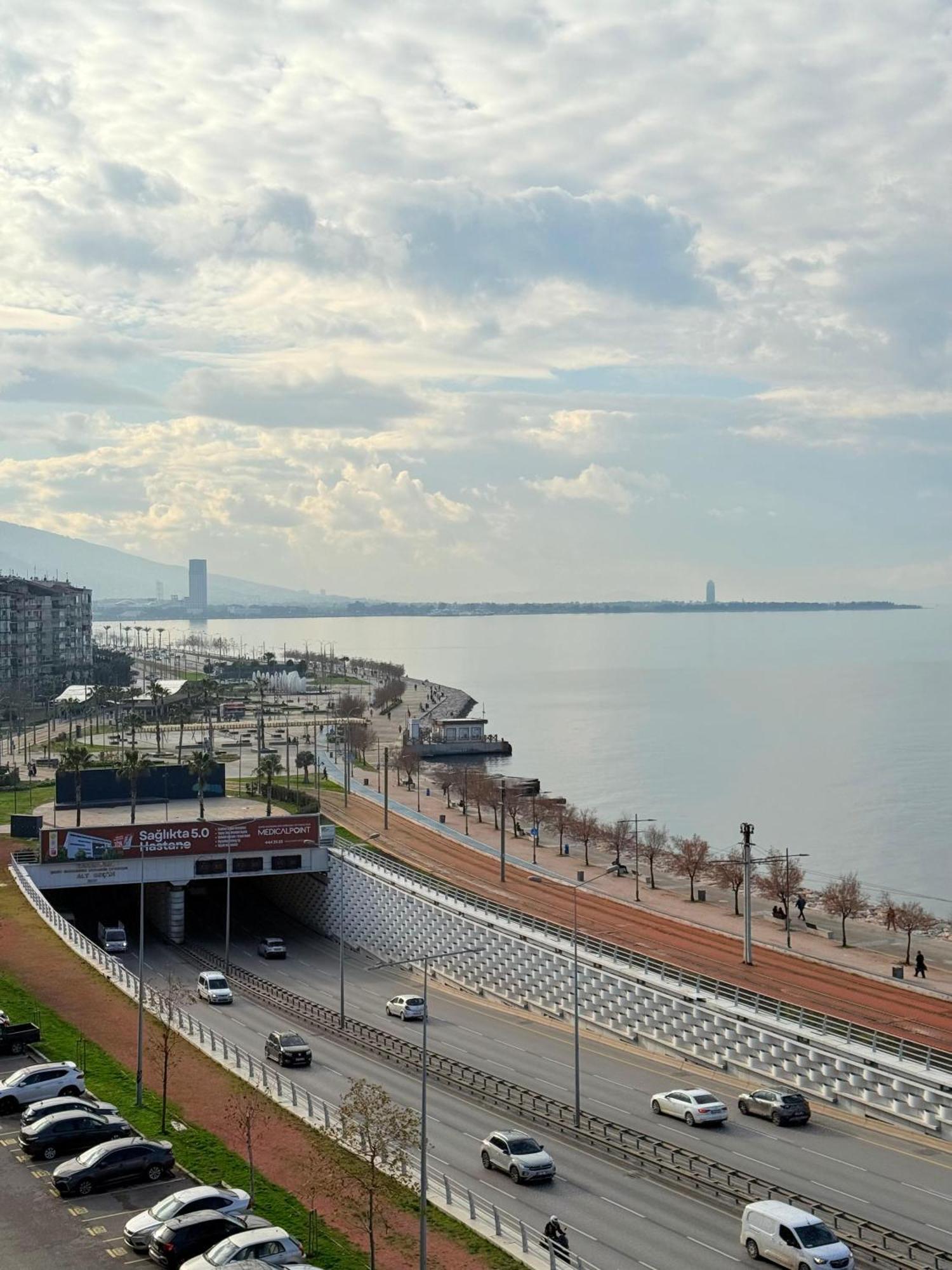 The Yali Konak Hotel Izmir Exteriör bild